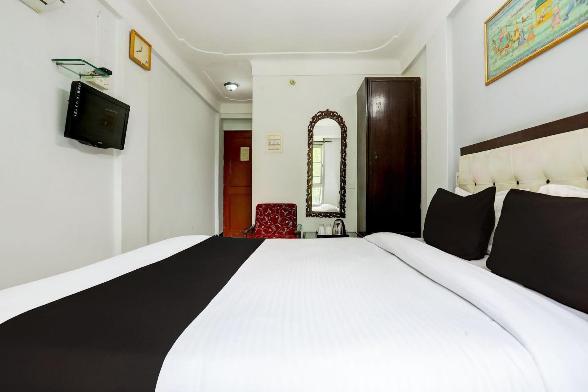 Super Collection O Lake Palace Road Udaipur Ngoại thất bức ảnh