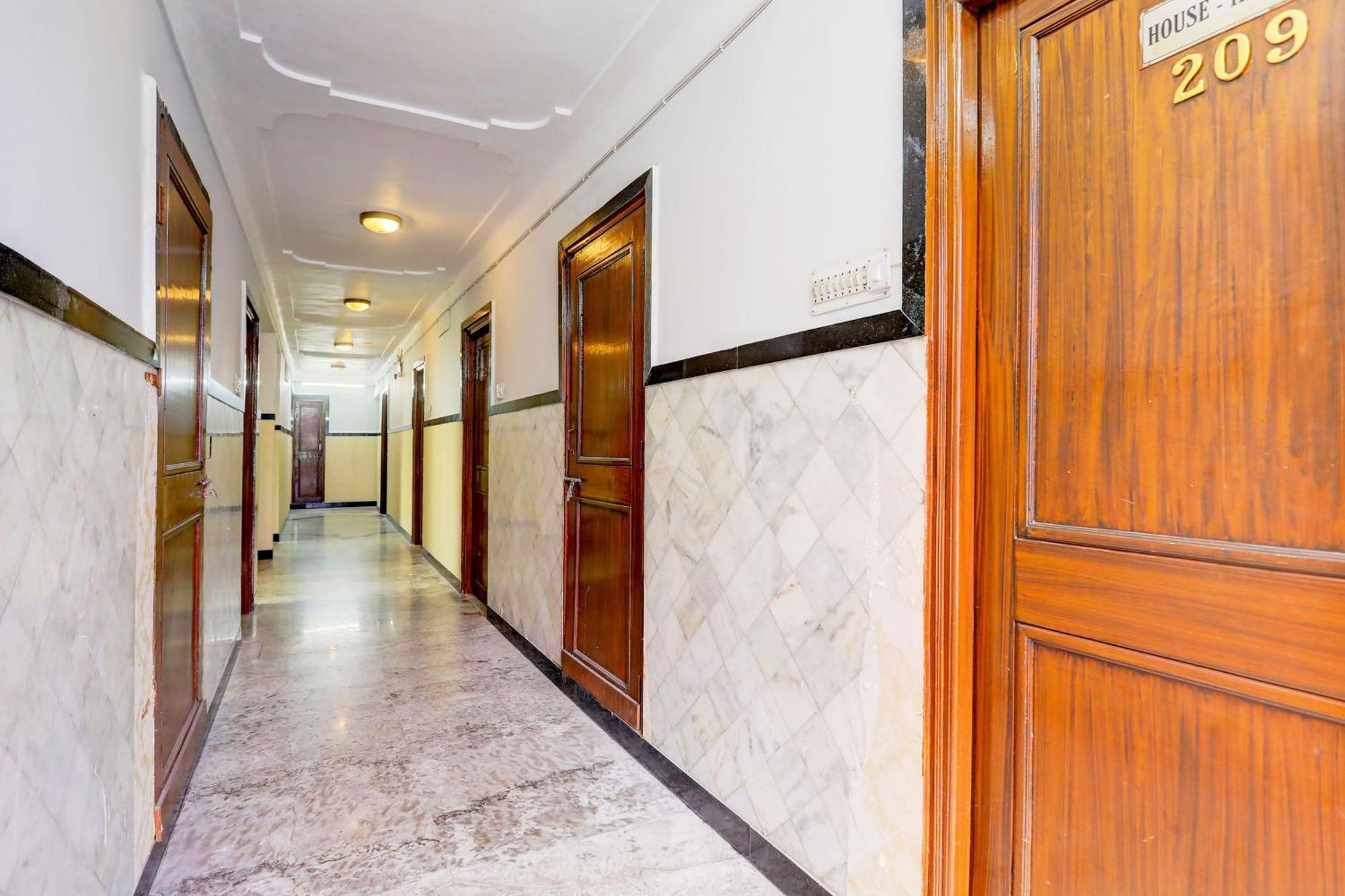 Super Collection O Lake Palace Road Udaipur Ngoại thất bức ảnh